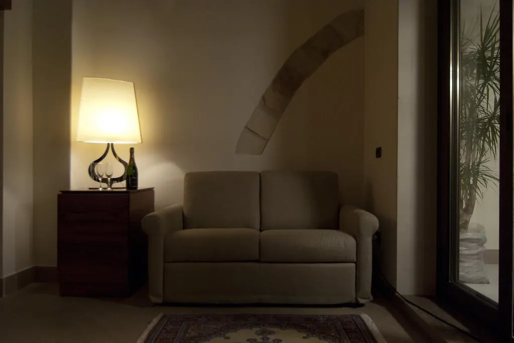 Alvino Suite And Breakfast Lecce 2*,  Italia